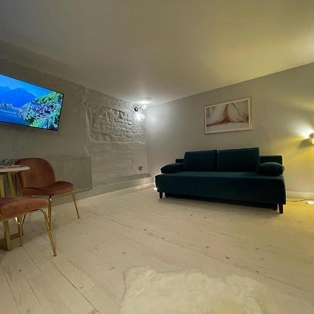 Cute Apartment For Young Travellers Riga Exterior photo